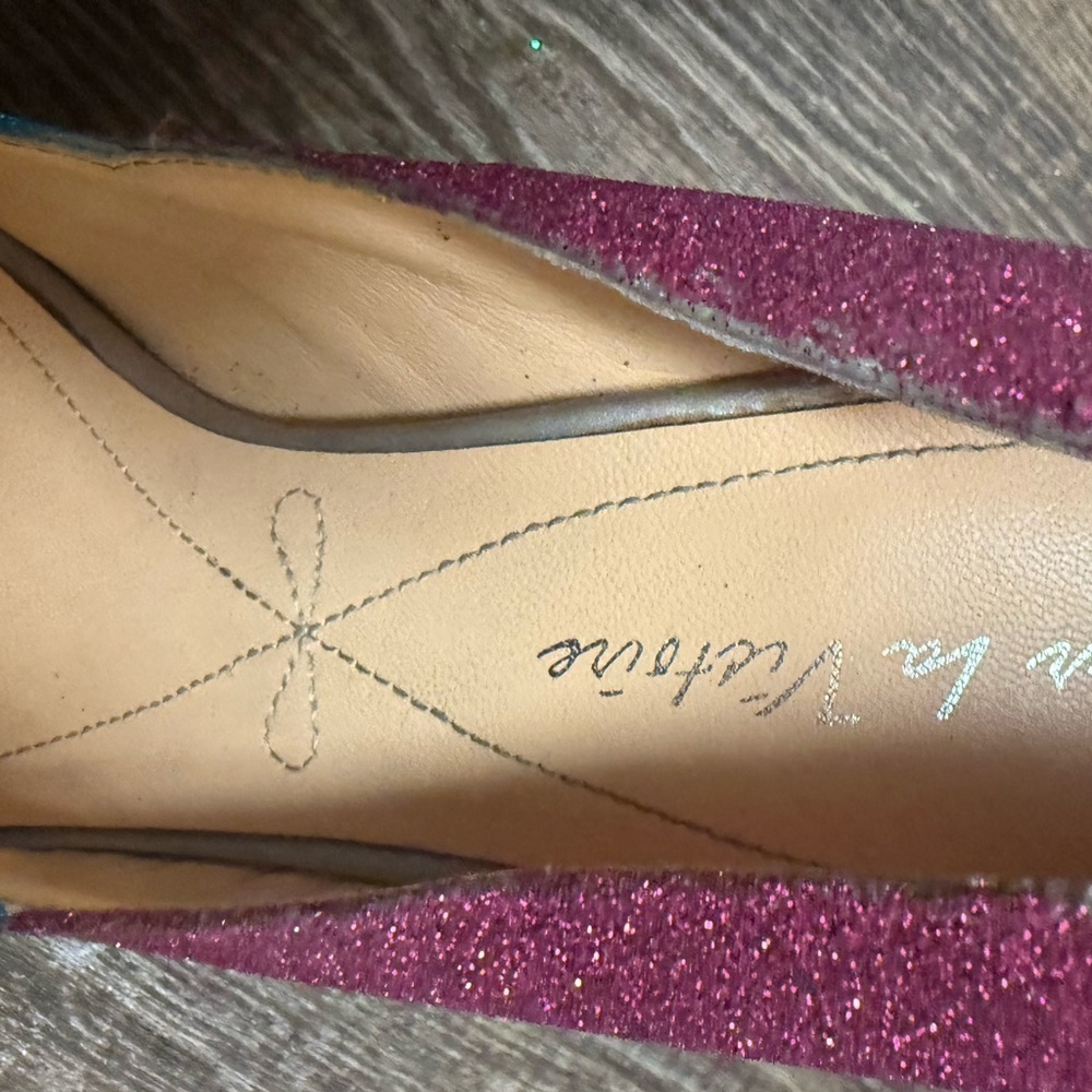Pour La Victoire size 10 GUC some missing sparkles see pics- ultra glittery - Picture 5 of 16